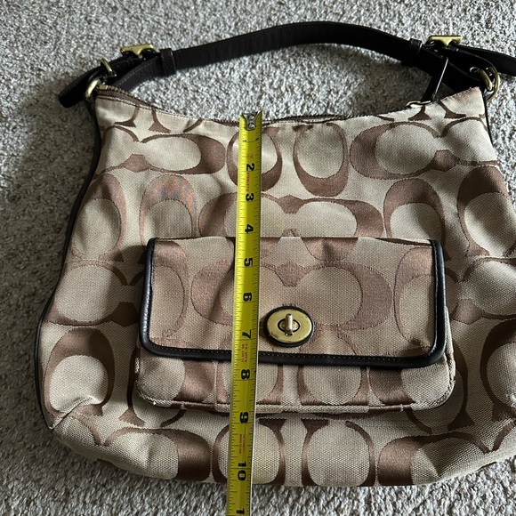 Coach vintage Y2K Legacy Courtney Signature hobo shoulder bag - Picture 5 of 6